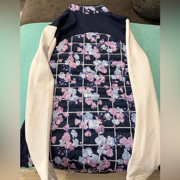 Beautiful Women’s Peter Millar Jacket! - Picture 5 of 5